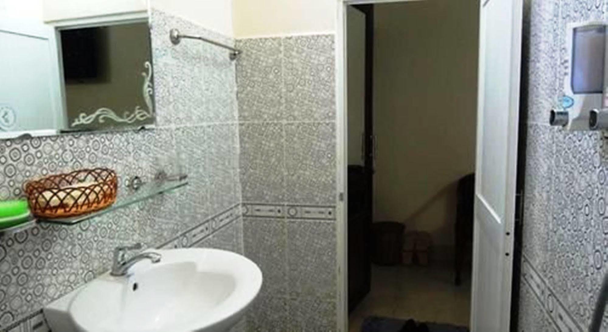 Huong Toan 2 Hotel Duong Dong Exterior foto
